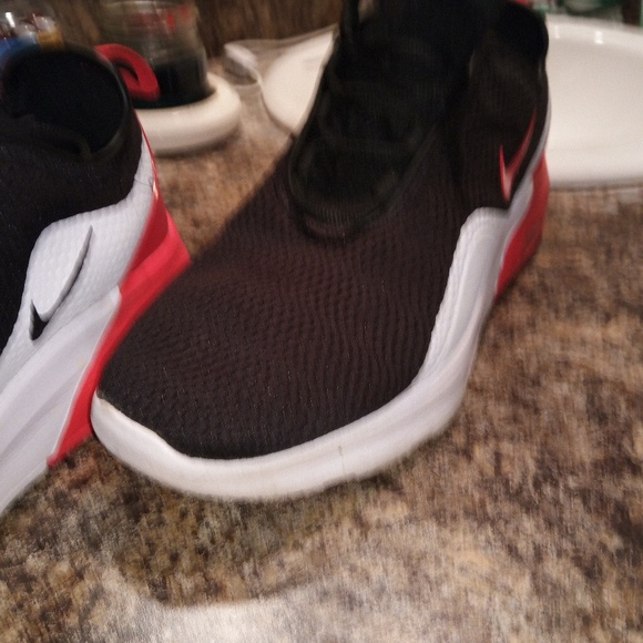 Nike air 10 1/2 - Picture 4 of 8